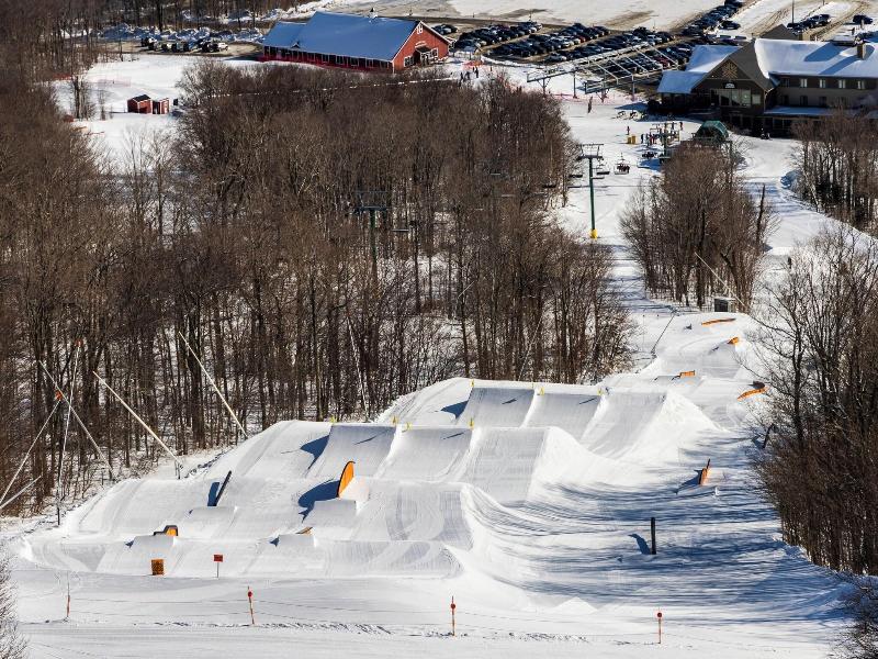 Timberline Mountain Lodge At Jay Peak image