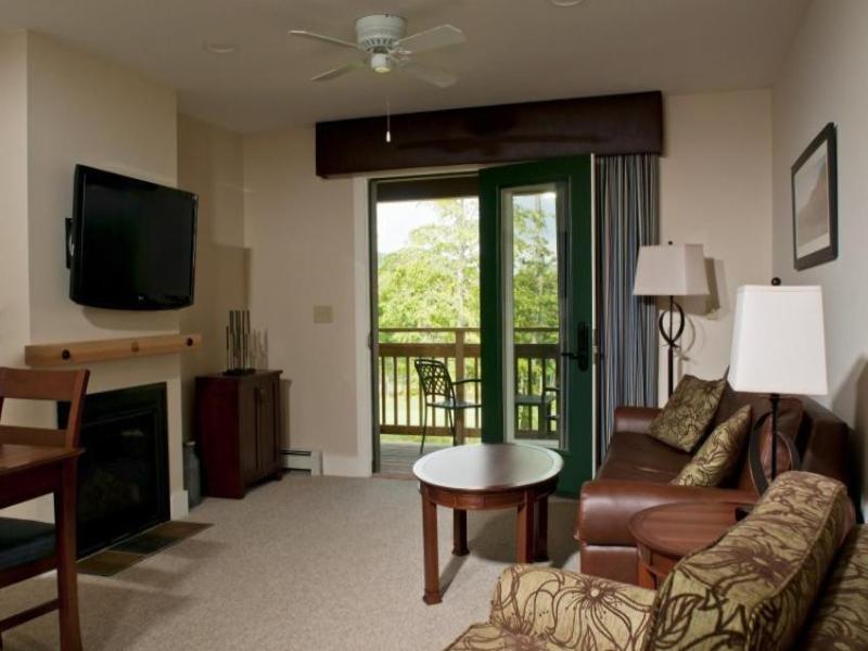 Timberline Mountain Lodge At Jay Peak image