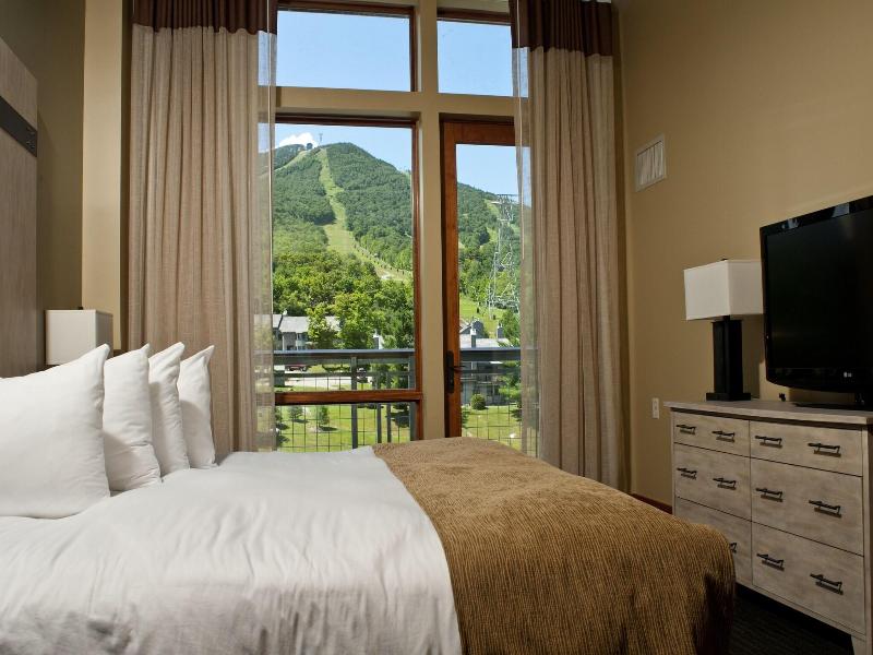 Timberline Mountain Lodge At Jay Peak image