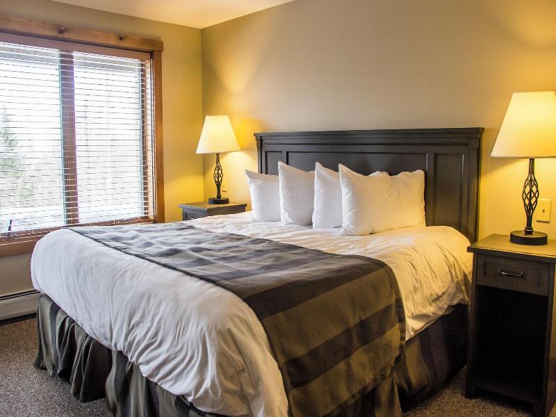Timberline Mountain Lodge At Jay Peak image