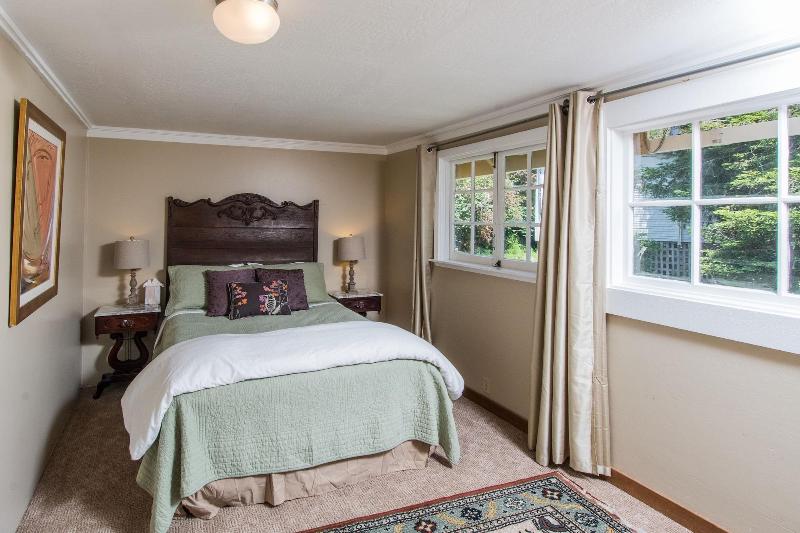 Jenner Inn image