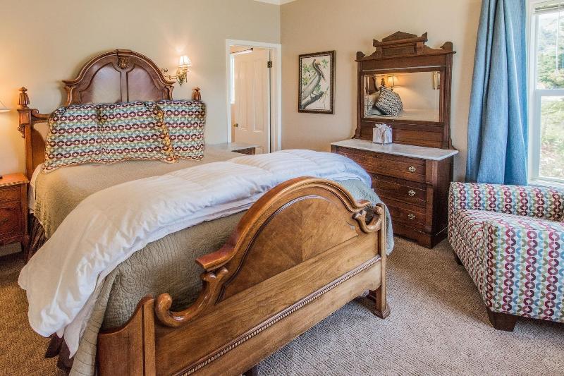 Jenner Inn image