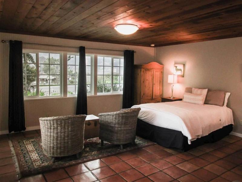 Jenner Inn image