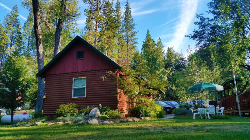 Yosemite Riverside Inn image
