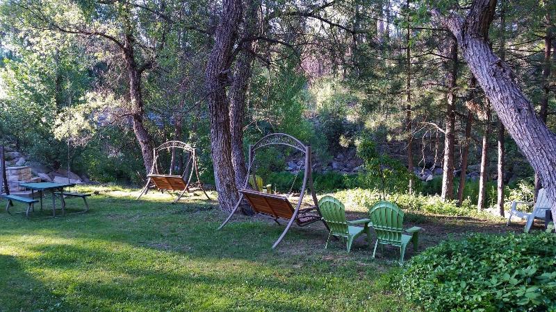 . Yosemite Riverside Inn