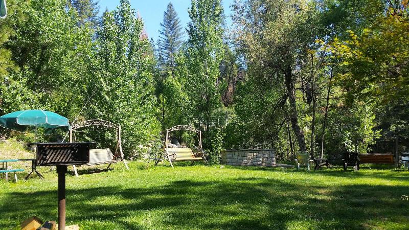 Yosemite Riverside Inn image