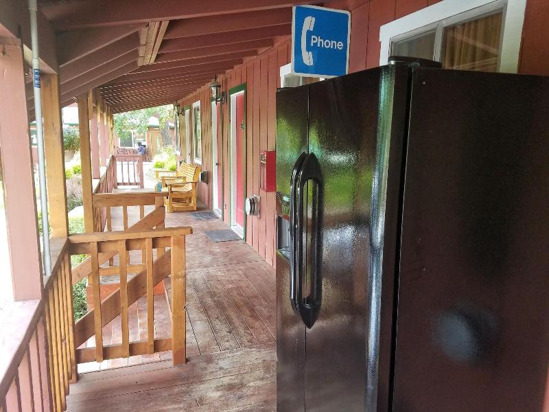 Yosemite Riverside Inn image