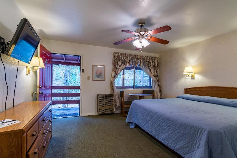 Yosemite Riverside Inn image