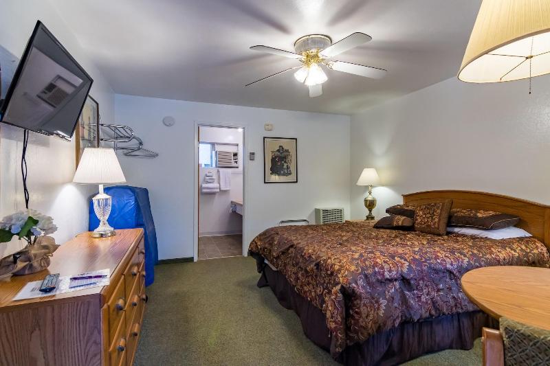 Yosemite Riverside Inn image