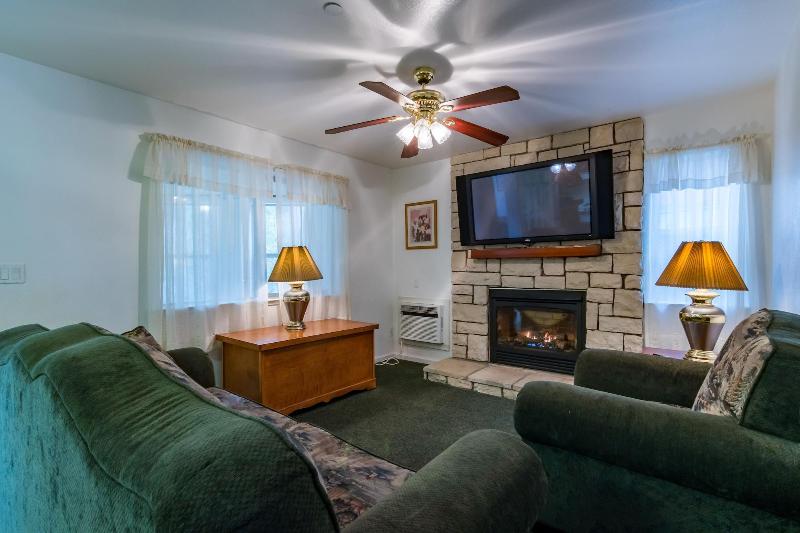 Yosemite Riverside Inn image