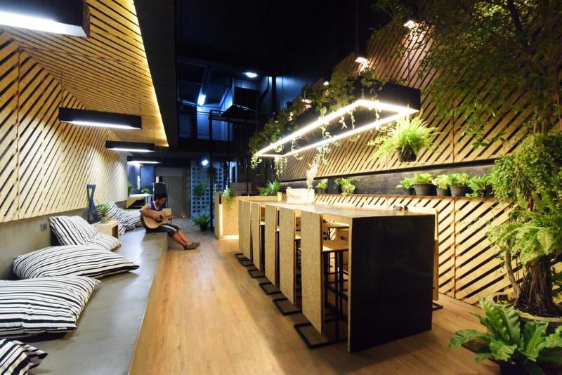Hugger Hostel image