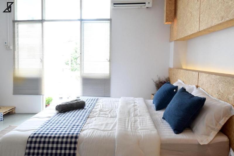 Hugger Hostel image