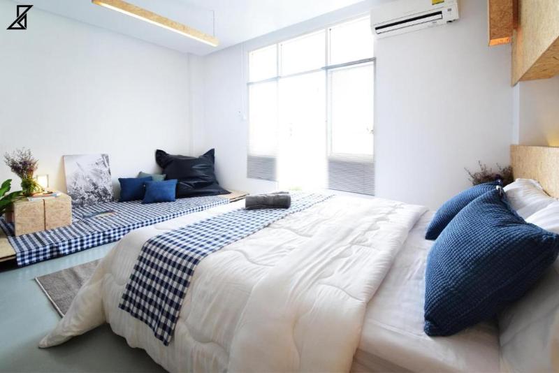 Hugger Hostel image