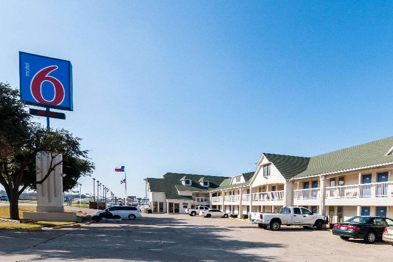 Motel 6 Fort Worth White Settlement image