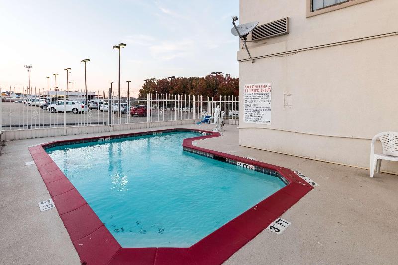 Motel 6 Fort Worth White Settlement image