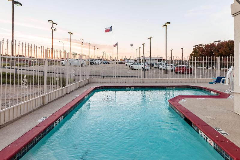 Motel 6 Fort Worth White Settlement image
