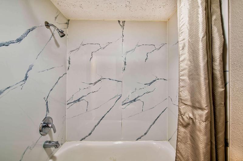Motel 6 Fort Worth White Settlement image