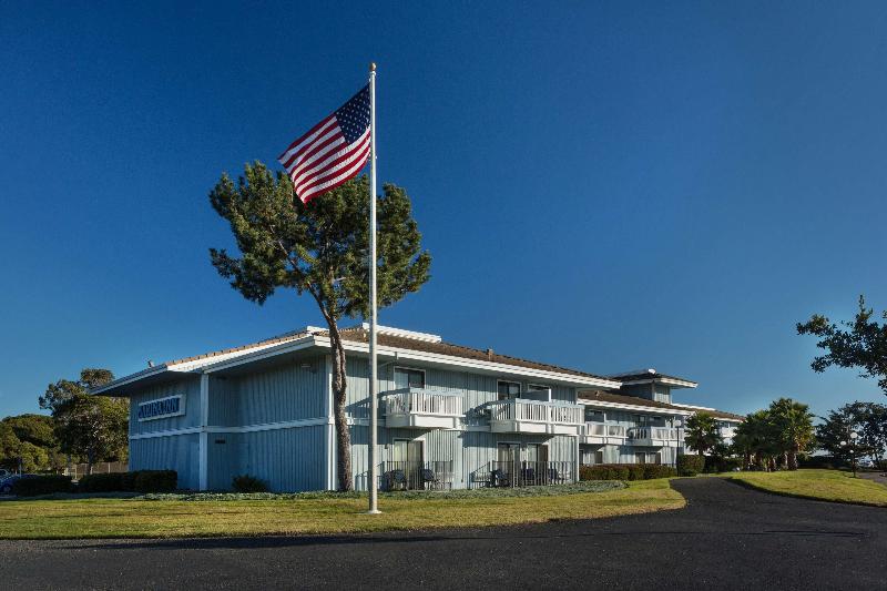 The Marina Inn On San Francisco Bay image