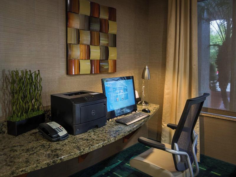 Springhill Suites By Marriott St Petersburg Clearw image