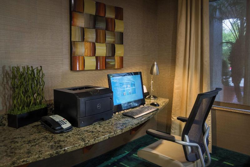 Springhill Suites By Marriott St Petersburg Clearw image