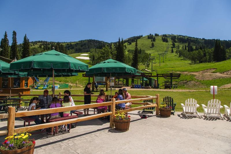 Sioux Lodge Suites By Grand Targhee Resort image