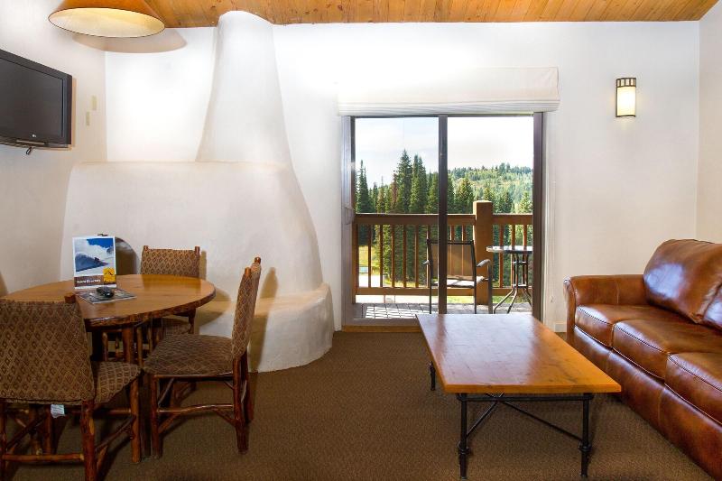 Sioux Lodge Suites By Grand Targhee Resort image