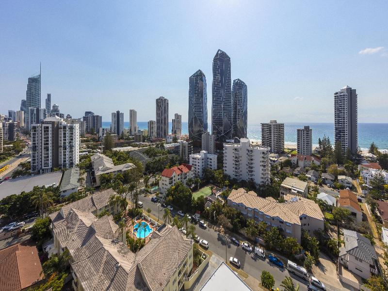 Oaks Gold Coast Hotel — general view
