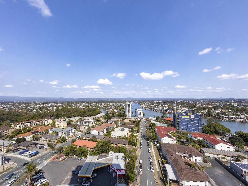 Oaks Gold Coast Hotel image