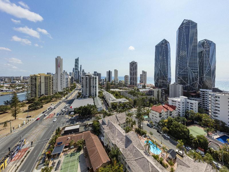 Oaks Gold Coast Hotel image