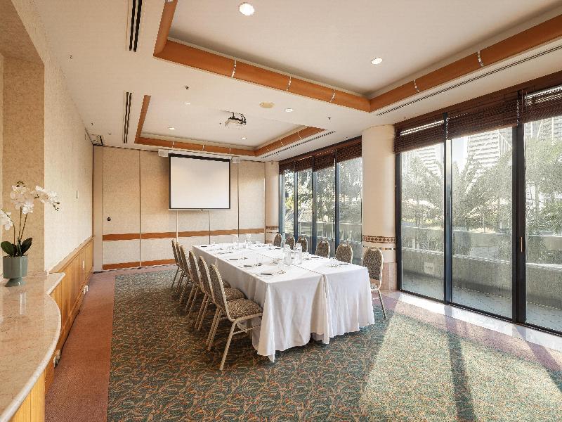 Oaks Gold Coast Hotel image