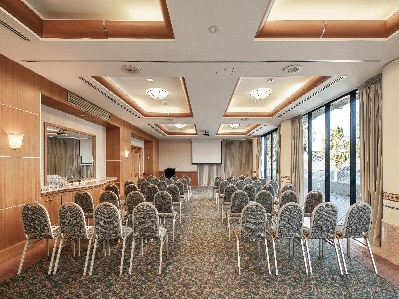 Oaks Gold Coast Hotel image