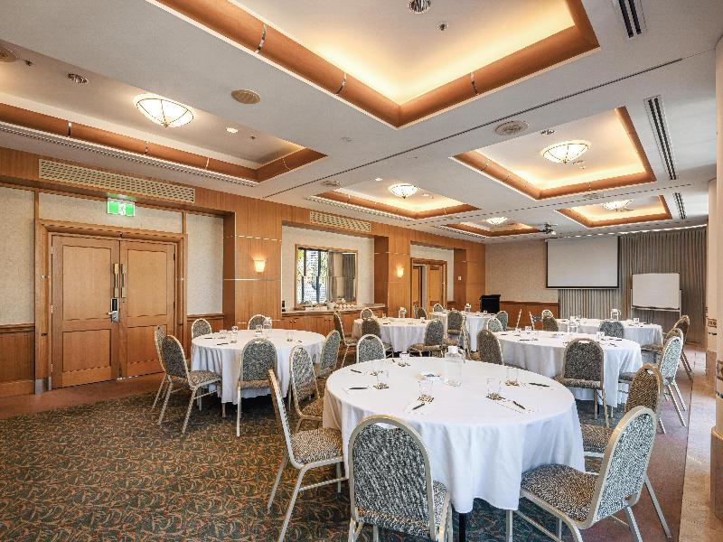 Oaks Gold Coast Hotel image