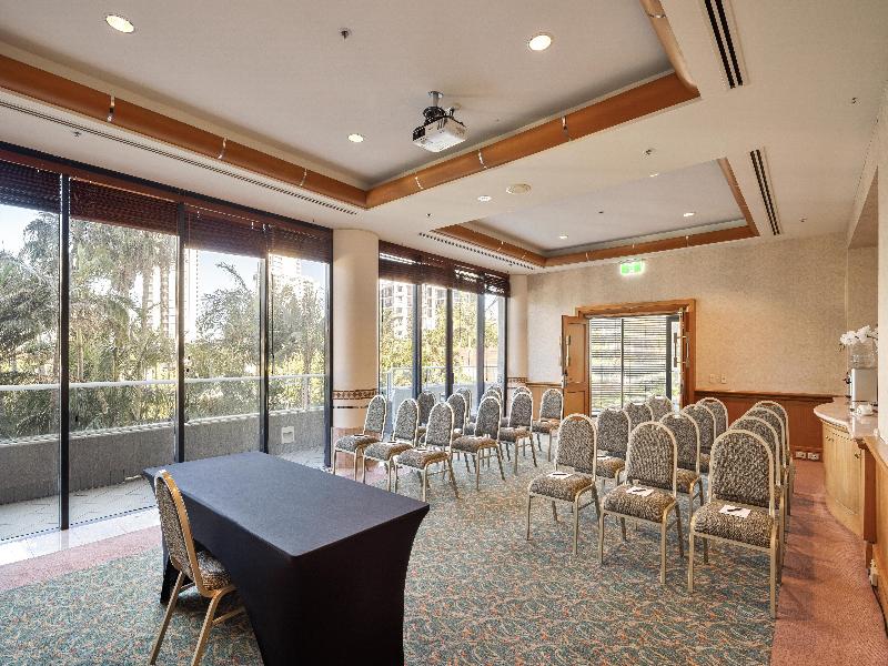 Oaks Gold Coast Hotel image