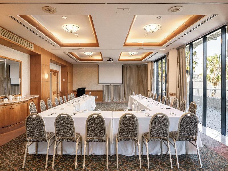 Oaks Gold Coast Hotel image