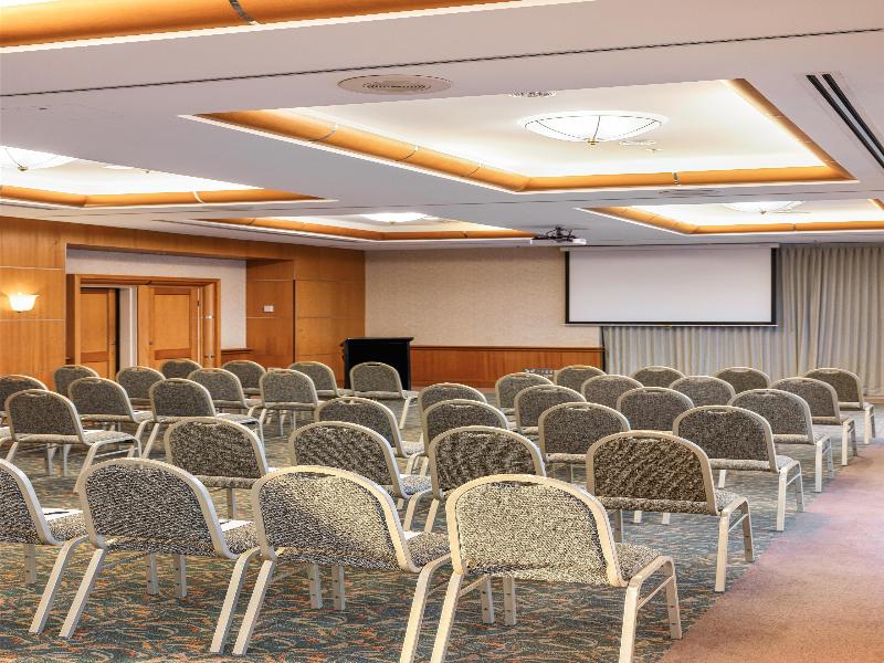 Oaks Gold Coast Hotel image