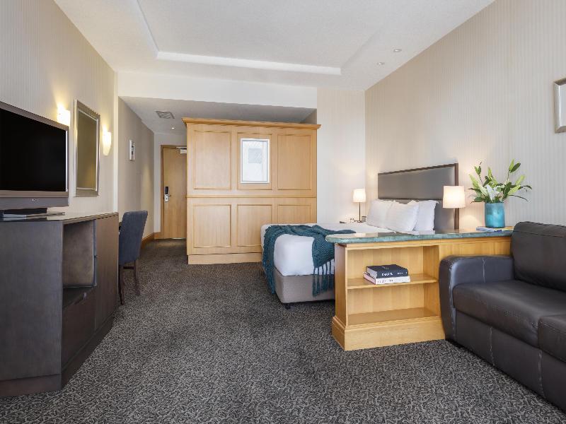 Oaks Gold Coast Hotel image
