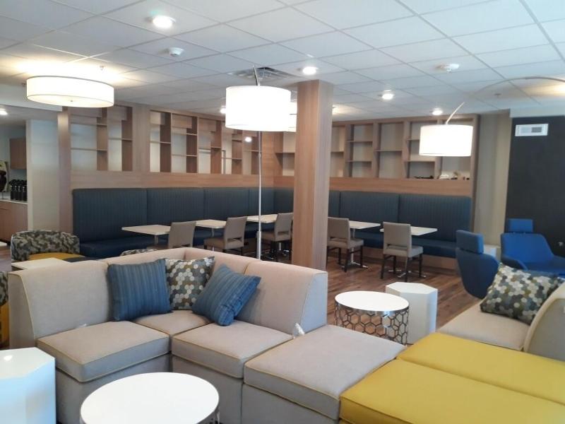 Microtel Inn Suites By Wyndham Woodland Park image
