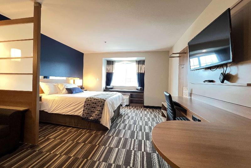 Microtel Inn Suites By Wyndham Woodland Park image