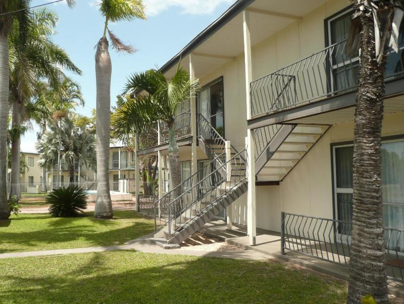 Ocean Breeze Apartments, Bowen