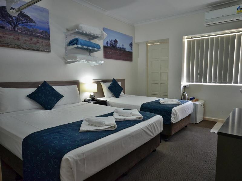 Lees Hotel Ingham photo 3