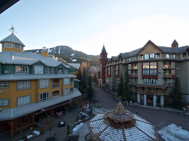 Whistler Blackcomb Vr At Town Plaza