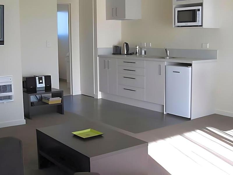 Pegasus Gateway Motels And Apartments image