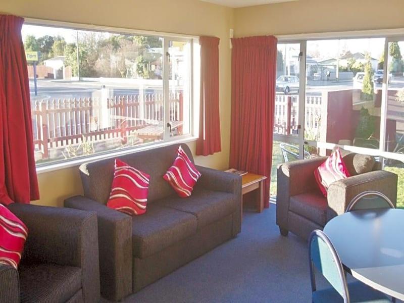 Phoenix Motels image