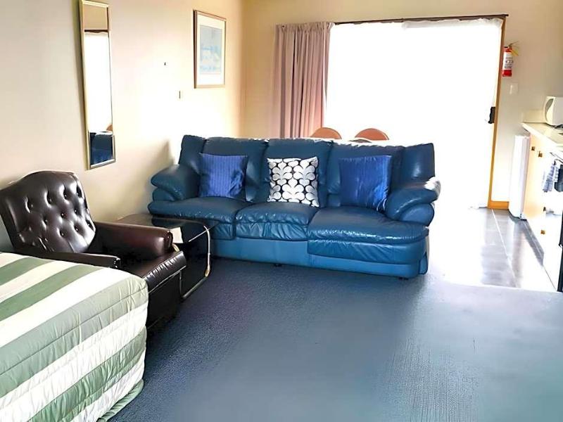 Lilybrook Motel image