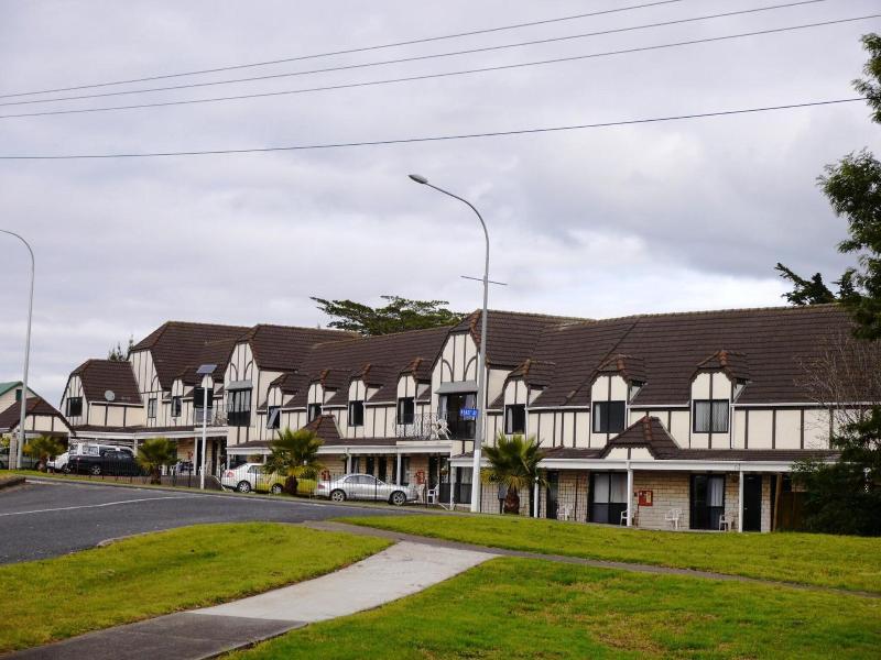 Drury Motor Lodge image