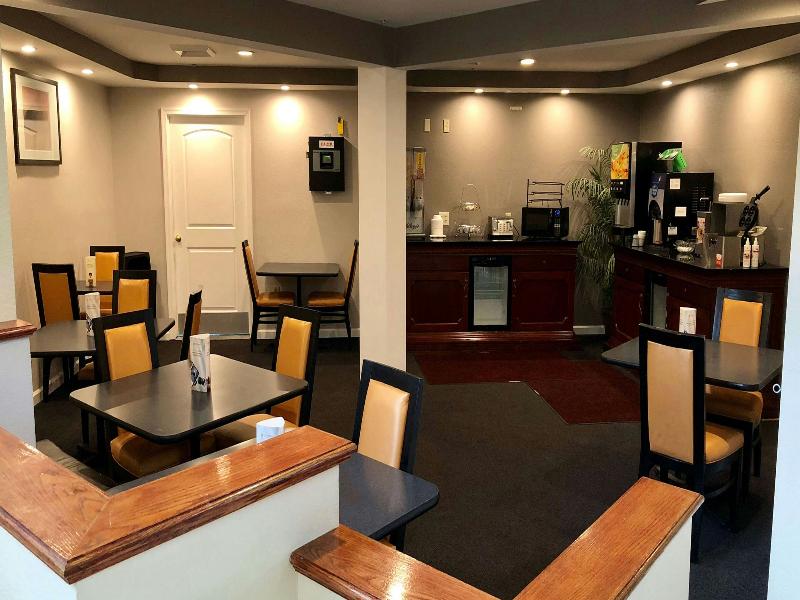 Magnuson Hotel Virginia Beach image
