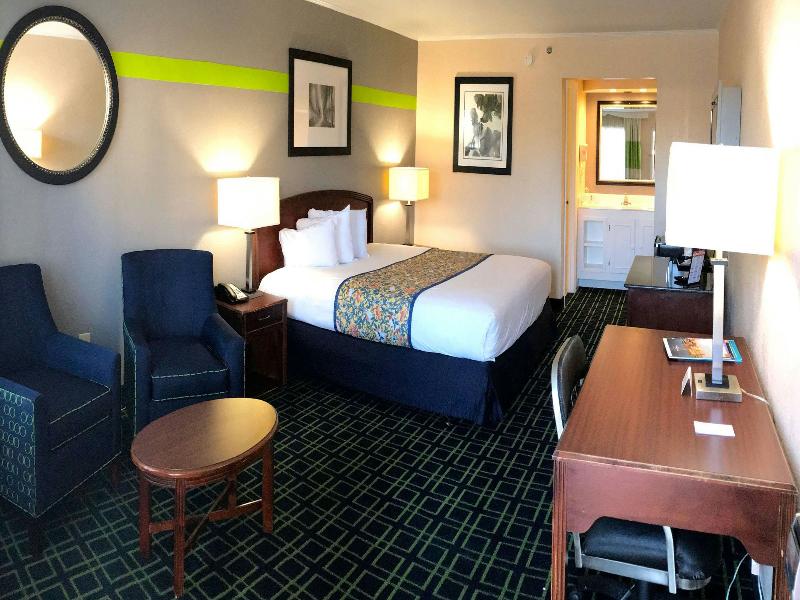 Magnuson Hotel Virginia Beach image