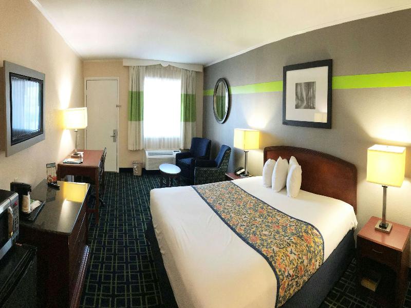 Magnuson Hotel Virginia Beach image