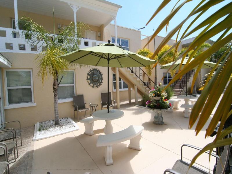 Venice Beach Villas image