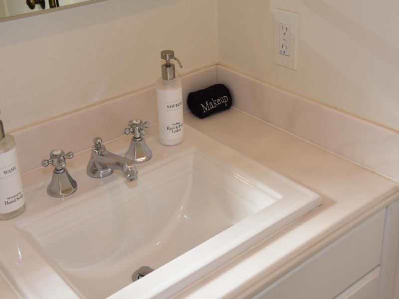 Franciscan Inn Suites image